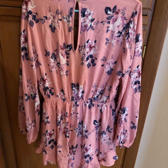 NWOT light pink/coral romper, L - Picture 2 of 3